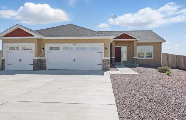 1382 North Ladonia Drive photos photos