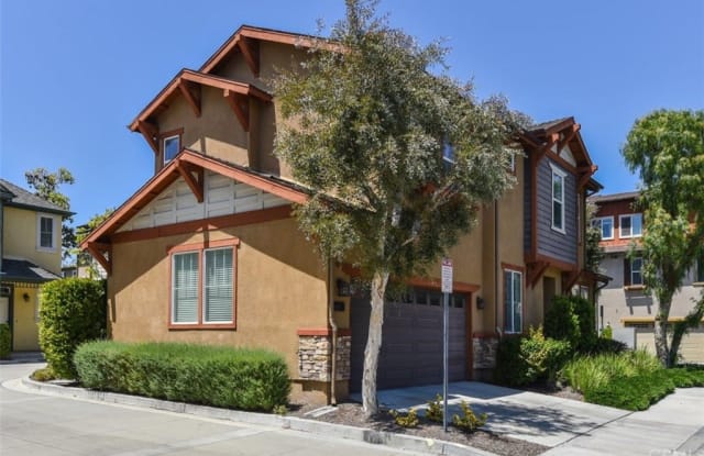 326 Flyers Lane - 326 Flyers Lane, Tustin, CA 92782
