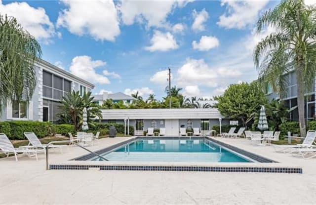 525 10th AVE S - 525 10th Avenue South, Naples, FL 34102