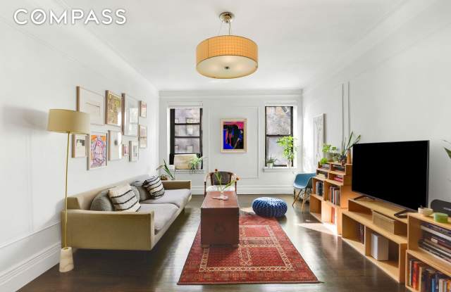 253 West 16th Street photos photos