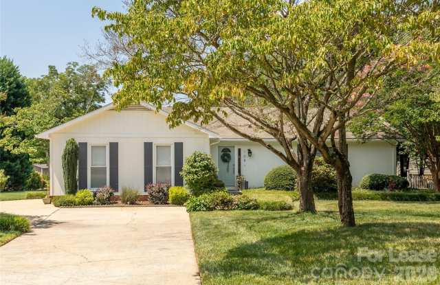 108 Surfside Lane Gallery 2