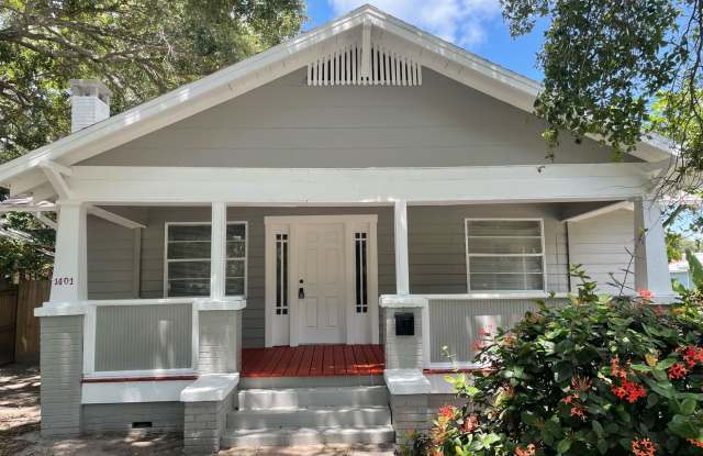 Adorable 3/2 Bungalow Available Now! - 1401 12th Street South, St. Petersburg, FL 33705