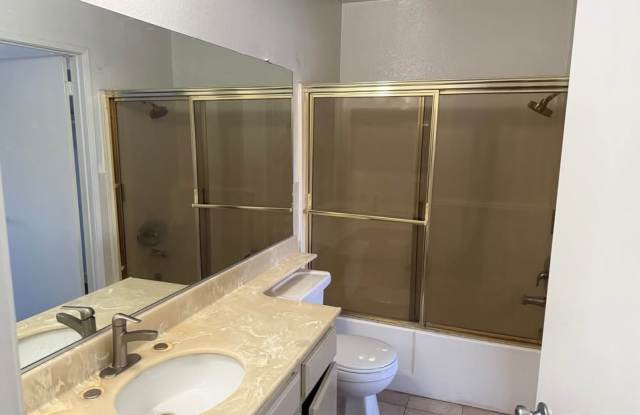 14839 Sherman Way Gallery 3