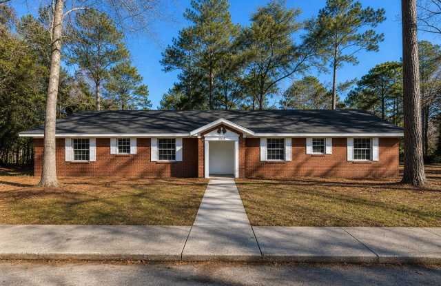 Updated 2BR/2BA Duplex in Downtown Springfield – Modern Finishes & Spacious Layout photos photos