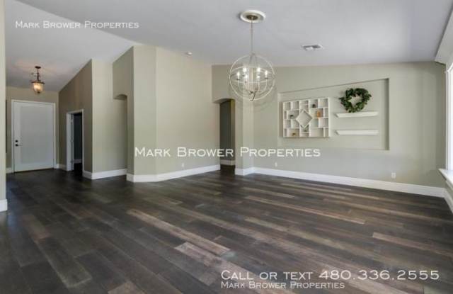 1850 E Kael St Gallery 4