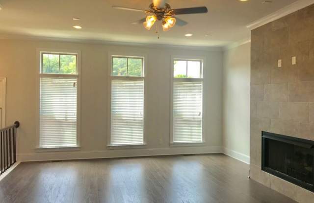614 HARRINGTON Hills Gallery 2