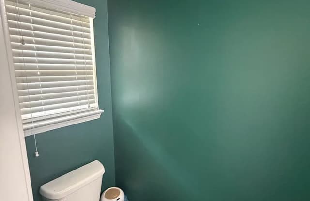 Room in 3 Bedroom Home in Atlanta Gallery 3