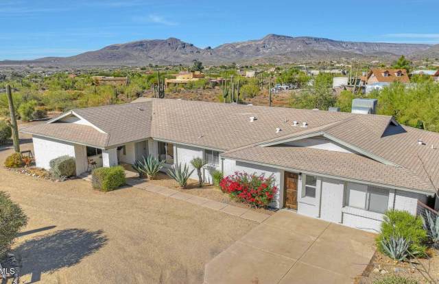 6914 E Highland Road photos photos