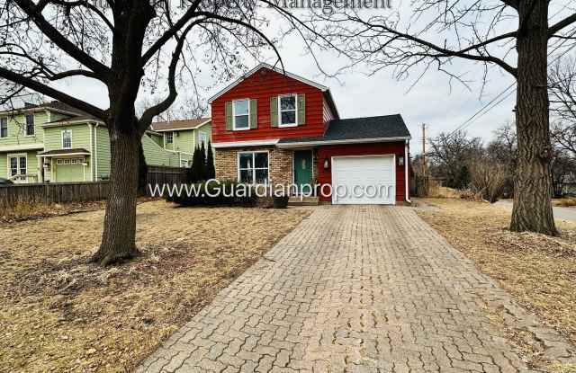 St Louis Park Single Family Home, Dishwasher, Garage, Patio photos photos