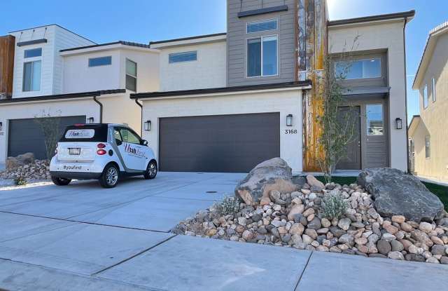 Beautiful Home in Desert Canyon! Gallery 3