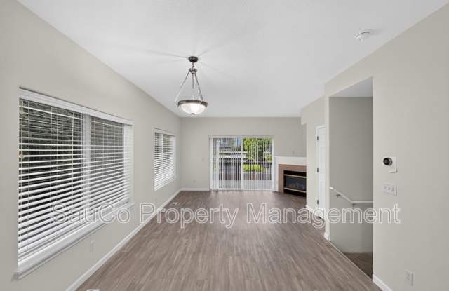 7839 NE Kian Ln Gallery 4