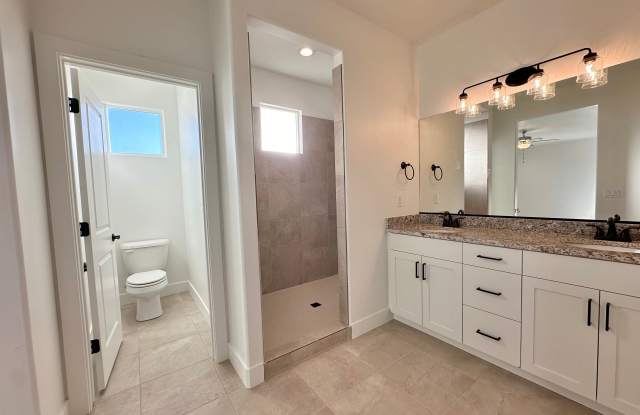 121 N 2480 W Gallery 4