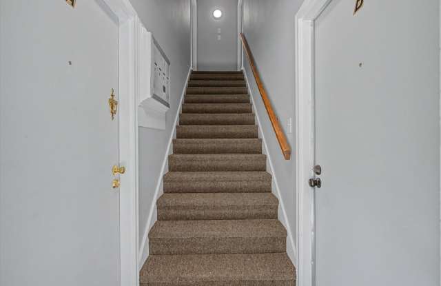 2430 Coosawattee Drive Northeast - B Gallery 3
