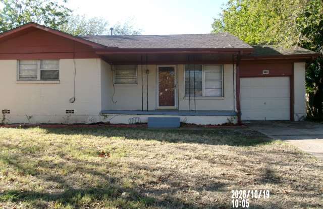 Charming 3-Bedroom Home in Western Hills! Gallery 1