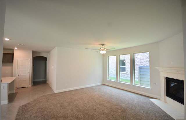 1308 Green Leaf Drive Gallery 3