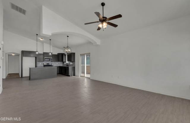2420 TIERRA DELMONTE Drive Gallery 4