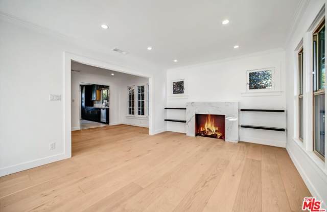 951 N Hilldale - 951 Hilldale Avenue, West Hollywood, CA 90069