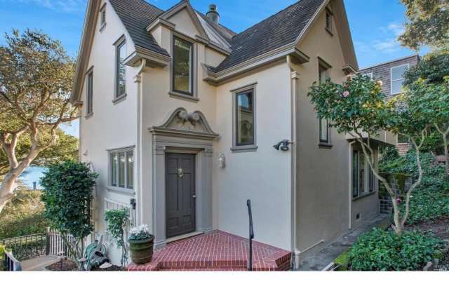 Gorgeous Home with Sweeping Bay  Angel Island Views! - 117 Harrison Avenue, Sausalito, CA 94965