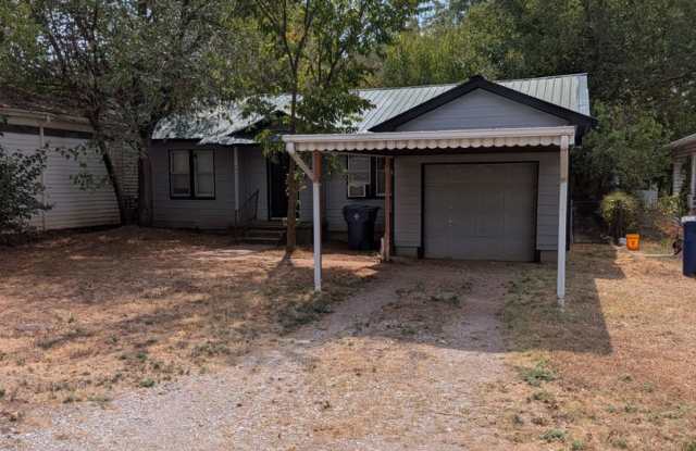 COMING SOON! 3 Bedroom / 1 Bathroom House for Rent – 1606 SE 61st St, OKC Gallery 1
