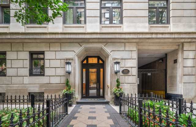222 East Chestnut Street Gallery 2