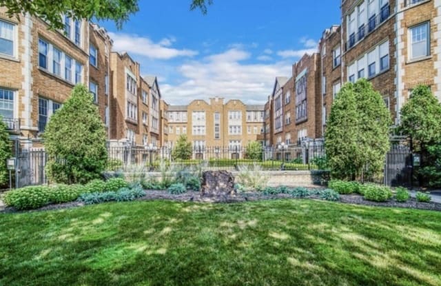 10927 S Longwood Drive - 10927 South Longwood Drive, Chicago, IL 60643