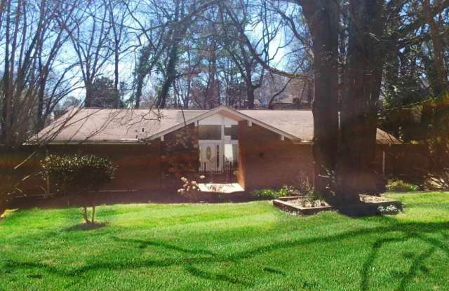 4701 Riverwood Cir - 4701 Riverwood Circle, DeKalb County, GA 30035