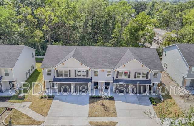 9047 E 85th Pl - 9047 East 85th Place, Raytown, MO 64138