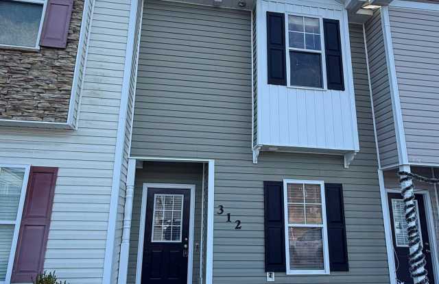 312 Glenhaven Lane - 312 Glenhaven Lane, Jacksonville, NC 28546