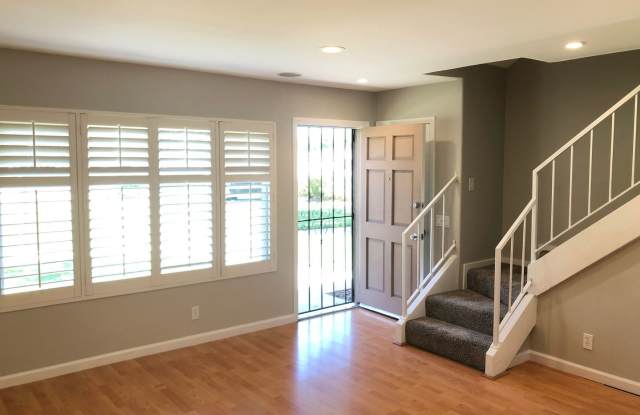8571 Edgebrook Dr. Gallery 4