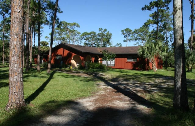 15201 Timberlane Place - 15201 Timberlane Place, Loxahatchee Groves, FL 33470