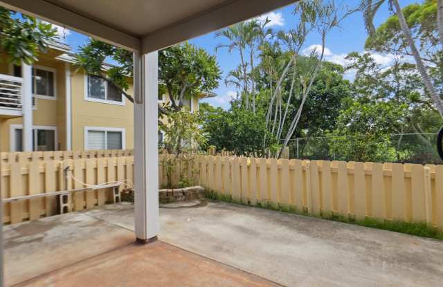 Corner-End Townhome w/ Private Yard- 94-524 Kupuohi St #16-103 Gallery 1