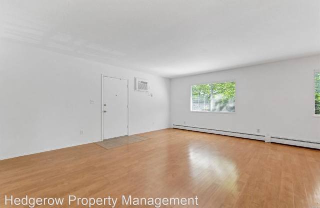 2135 Redwood Road Gallery 3