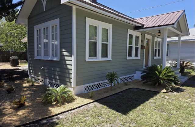 10 Poinciana Avenue Gallery 1
