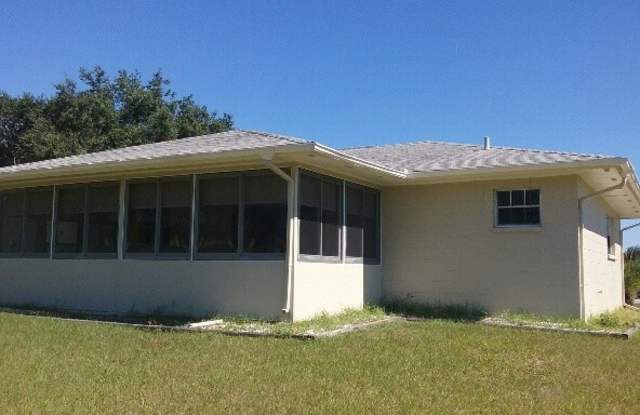 5073 Wellington Road Gallery 2