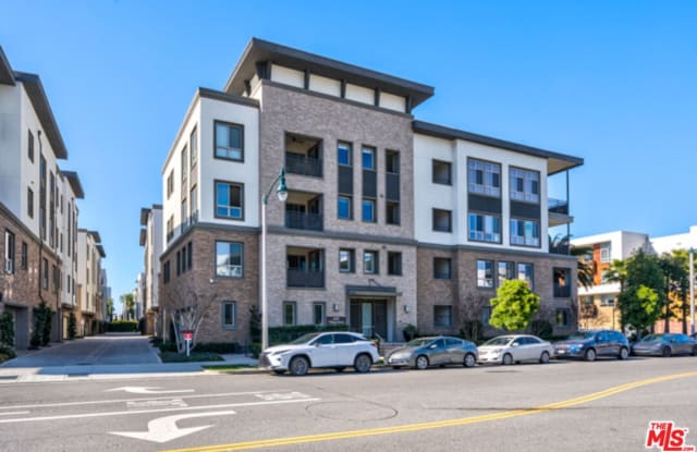 5837 Village Dr - 5837 Village Drive, Los Angeles, CA 90094