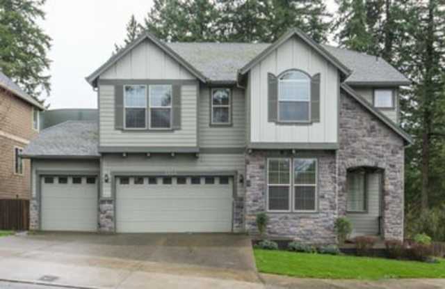 2320 Crestview Dr - 2320 Crestview Drive, West Linn, OR 97068