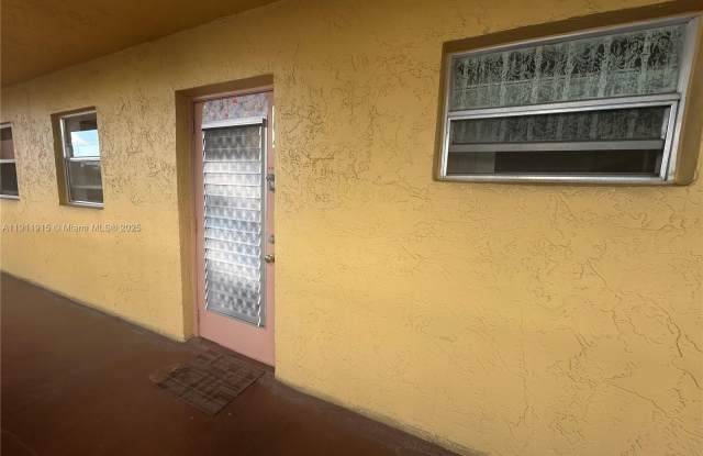 6750 Royal Palm Blvd photos photos