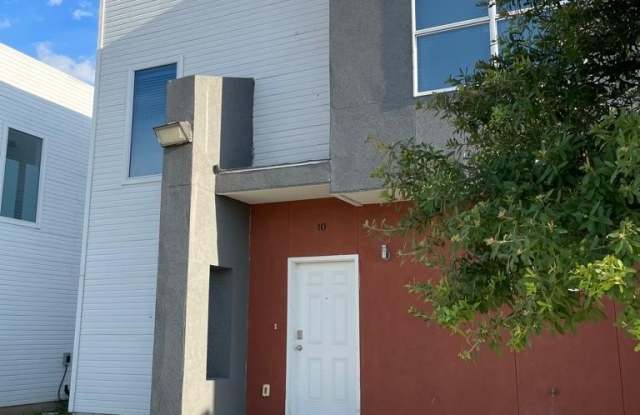 2235 BASSWOOD ST #10 photos photos
