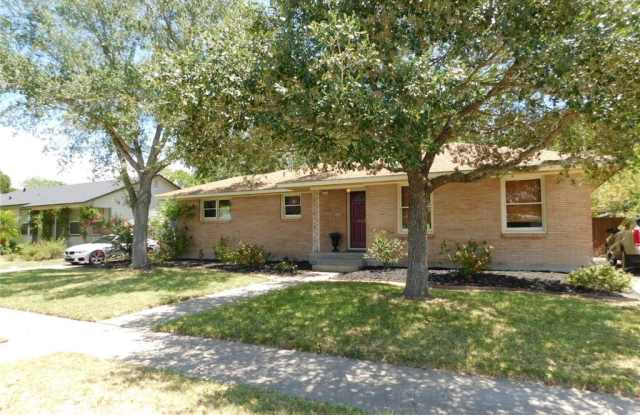 925 Wilshire Place photos photos