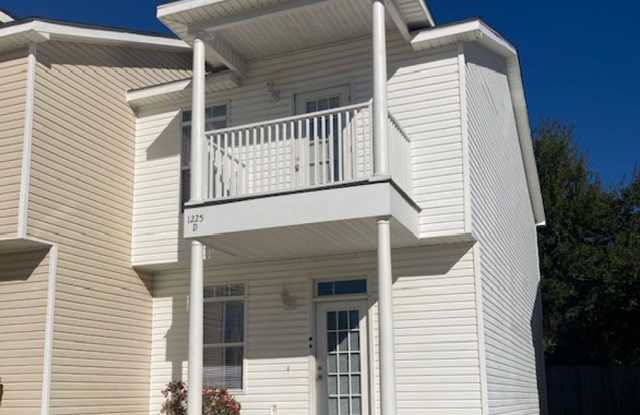 3 Bedroom Gulfport Townhouse - 1225 Century Oaks Drive, Gulfport, MS 39507
