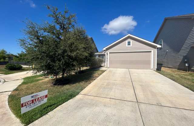 **APPLICATION RECEIVED** *COMING SOON* Spacious & Energy-Efficient Home with Beautiful Backyard Deck Near UTSA! Gallery 3