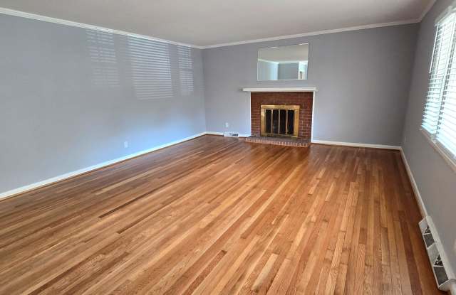 2402 Chatham Drive Gallery 3