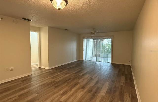 702 COUNTRY Lane NE Gallery 2