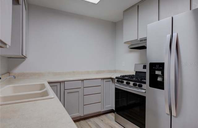 529 WOODSON AVENUE Gallery 4