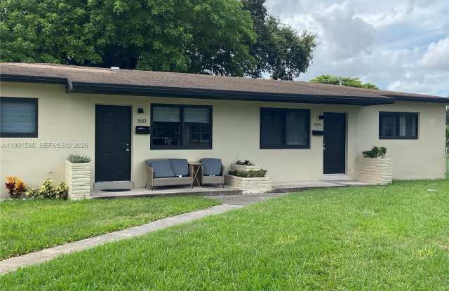 5835 NW 37th St photos photos