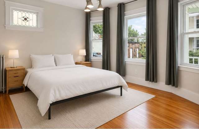 Nice 4.5 bedroom, 2-bathroom unit in lower Allston available for 9/1! photos photos