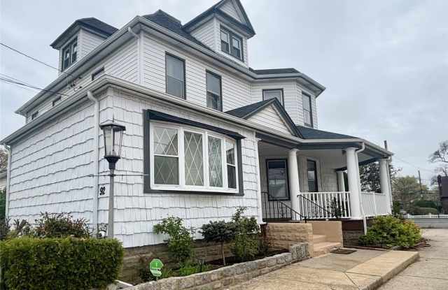 92 Wavecrest Street photos photos
