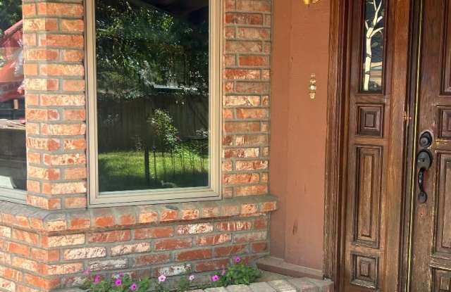 4 B/R 2 1/2 BA House in Gridley AVAILABLE NOW! - 1774 Grace Road, Butte County, CA 95948