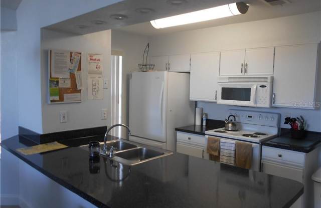 2452 SWEETWATER CLUB CIRCLE Gallery 2