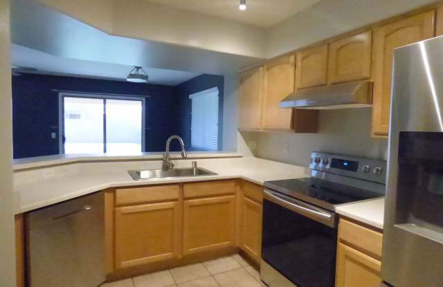 15741 W Papago St Gallery 4